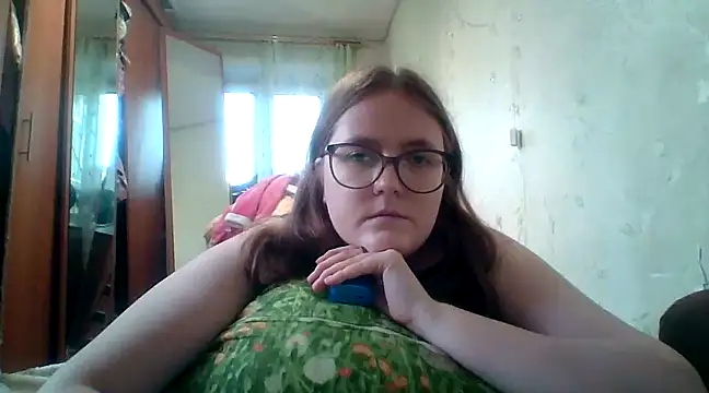 Snapshot of DesireMelissa chatting on 02.28.25 DesireMelissa online show from 02.28.25