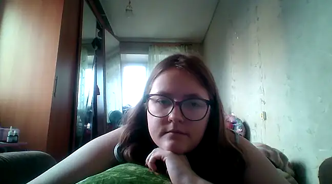 Snapshot of DesireMelissa chatting on 03.10.25 DesireMelissa online show from 03.10.25