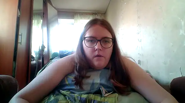 Snapshot of DesireMelissa chatting on 03.21.25 DesireMelissa online show from 03.21.25