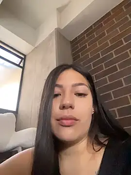 Latina vanessa online show from 05.06.26