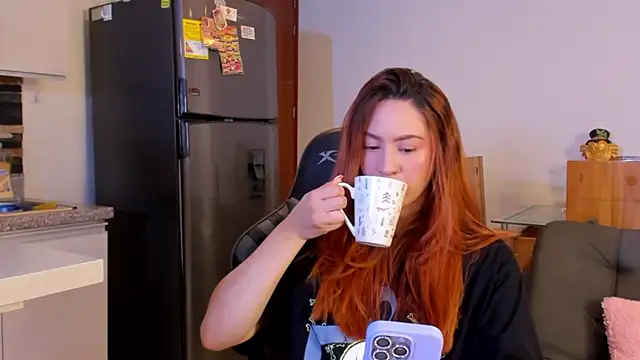 Amypond   online show from 04.22.26