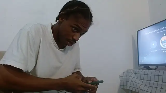 Larry-n-clouds online show from 02.18.26