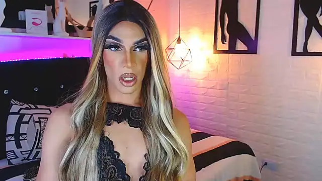 camila hootie online show from 02.05.25