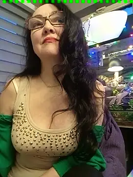 Snapshot of CamilleDesire chatting on 02.17.25 CamilleDesire online show from 02.17.25