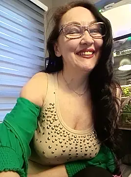 Snapshot of CamilleDesire chatting on 03.22.25 CamilleDesire online show from 03.22.25