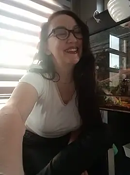 Snapshot of CamilleDesire chatting on 09.26.25 CamilleDesire online show from 09.26.25