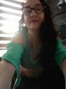 Snapshot of CamilleDesire chatting on 09.28.25 CamilleDesire online show from 09.28.25