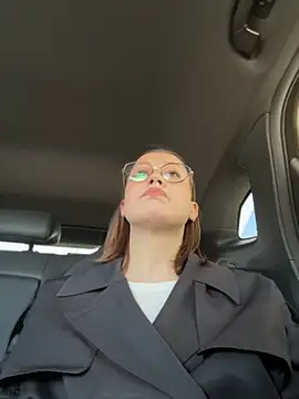 RinaCat online show from 04.25.26