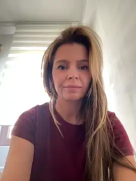 Snapshot of EvaDiamondXX chatting on 03.10.25 EvaDiamondXX online show from 03.10.25