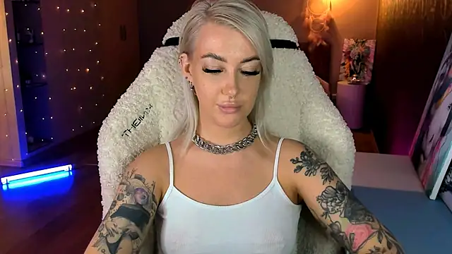 Snapshot of tykioty_Miley chatting on 03.07.26 tykioty Miley online show from 03.07.26