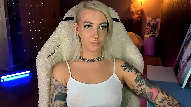 Snapshot of tykioty_Miley chatting on 03.11.26 tykioty Miley online show from 03.11.26