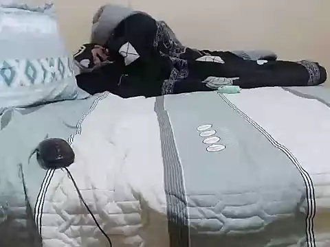 Snapshot of A_logan41 chatting on 11.07.25 A logan41 online show from 11.07.25