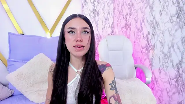 Athziry  online show from 12.22.24