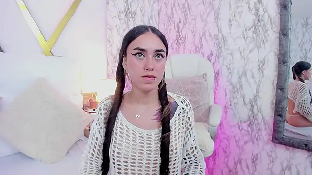 Athziry  online show from 01.26.25