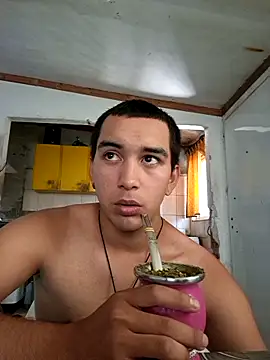 Snapshot of X_xtomas_x chatting on 12.18.25 X xtomas x online show from 12.18.25