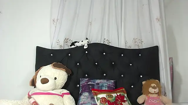 nikol winick online show from 02.11.25