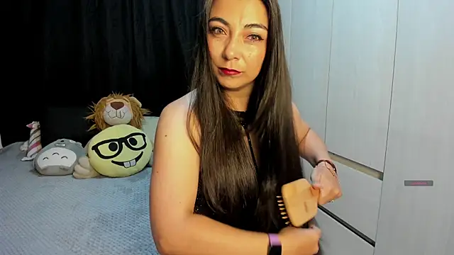 Karla hernandez  online show from 05.02.26