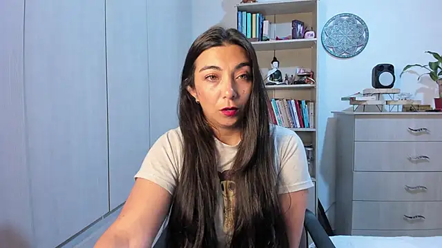 Snapshot of Karla_hernandez_ chatting on 06.22.26 Karla hernandez online show from 06.22.26