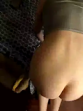 Snapshot of Fregida chatting on 12.31.24 Fregida online show from 12.31.24