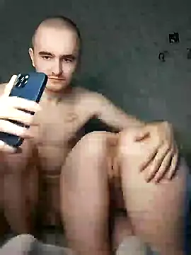 Snapshot of Fregida chatting on 01.23.25 Fregida online show from 01.23.25