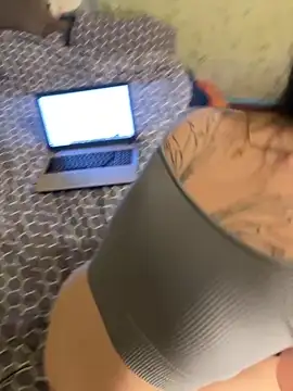 Snapshot of Fregida chatting on 03.06.25 Fregida online show from 03.06.25