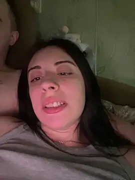 Snapshot of Fregida chatting on 03.22.25 Fregida online show from 03.22.25