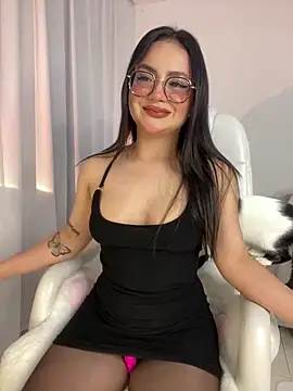 Snapshot of montmariana chatting on 02.26.25 montmariana online show from 02.26.25