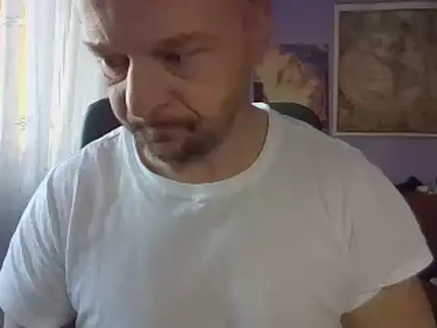 Snapshot of Sports-beast chatting on 02.18.25 Sports-beast online show from 02.18.25