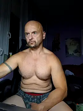 Snapshot of Sports-beast chatting on 09.22.25 Sports-beast online show from 09.22.25