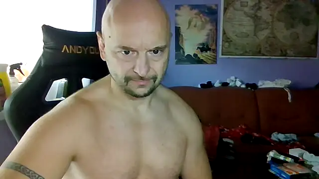 Snapshot of Sports-beast chatting on 11.27.25 Sports-beast online show from 11.27.25