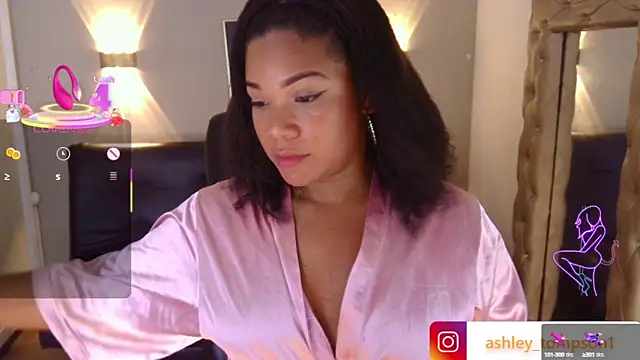 ashley Tompson1 online show from 03.08.25