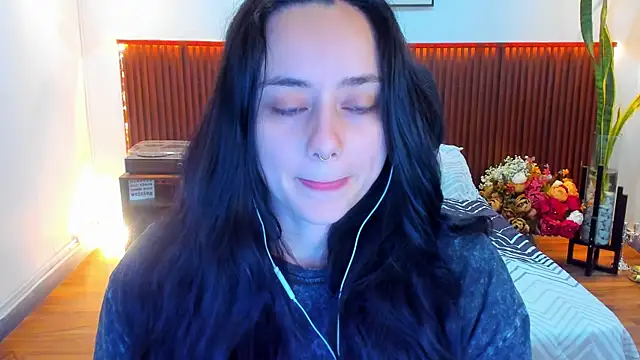 KatherineBond online show from 12.19.25