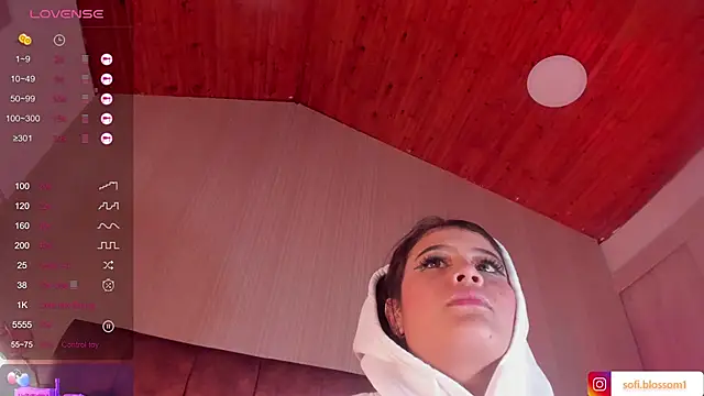 Sofi Blossom online show from 03.07.25