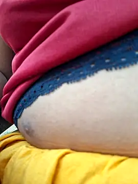 Priya Bong online show from 07.19.26