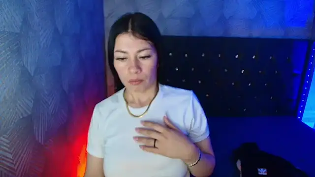 AnnaliOlsenX online show from 07.25.26