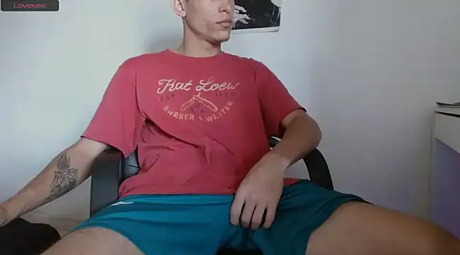 Snapshot of deividcloud36 chatting on 01.14.25 deividcloud36 online show from 01.14.25