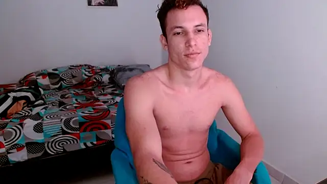 Snapshot of deividcloud36 chatting on 10.13.25 deividcloud36 online show from 10.13.25