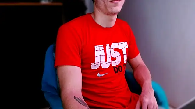 Snapshot of deividcloud36 chatting on 11.06.25 deividcloud36 online show from 11.06.25