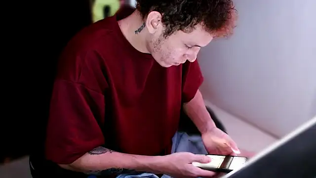 Snapshot of deividcloud36 chatting on 11.09.25 deividcloud36 online show from 11.09.25