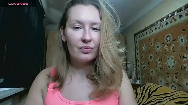 AnnaXLovers online show from 10.27.25