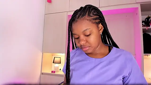 tamaraa smiith online show from 02.12.25