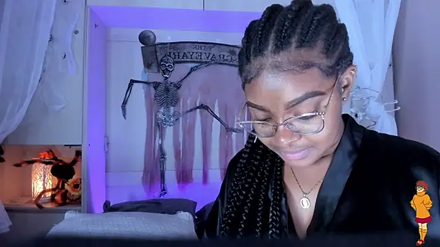 tamaraa smiith online show from 10.18.25