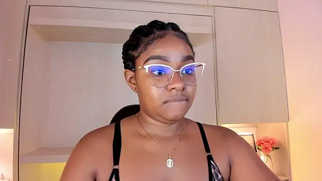 tamaraa smiith online show from 11.03.25