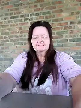 Snapshot of Bayou_Woman68 chatting on 11.07.25 Bayou Woman68 online show from 11.07.25