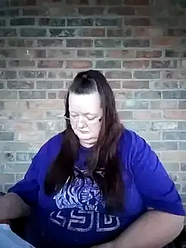 Snapshot of Bayou_Woman68 chatting on 11.23.25 Bayou Woman68 online show from 11.23.25