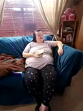 Snapshot of Bayou_Woman68 chatting on 12.13.25 Bayou Woman68 online show from 12.13.25