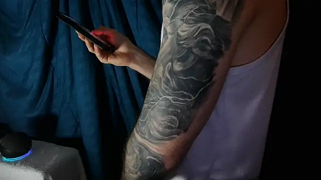 Snapshot of Kenner_fox77 chatting on 12.30.24 Kenner fox77 online show from 12.30.24