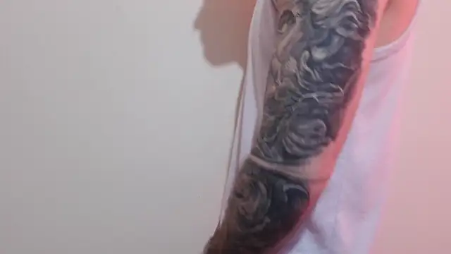 Snapshot of Kenner_fox77 chatting on 02.14.25 Kenner fox77 online show from 02.14.25