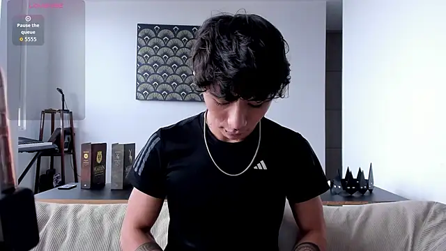 Snapshot of im__thomass chatting on 11.28.25 im thomass online show from 11.28.25