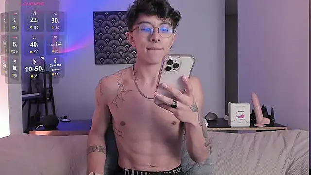 Snapshot of im__thomass chatting on 12.16.25 im thomass online show from 12.16.25